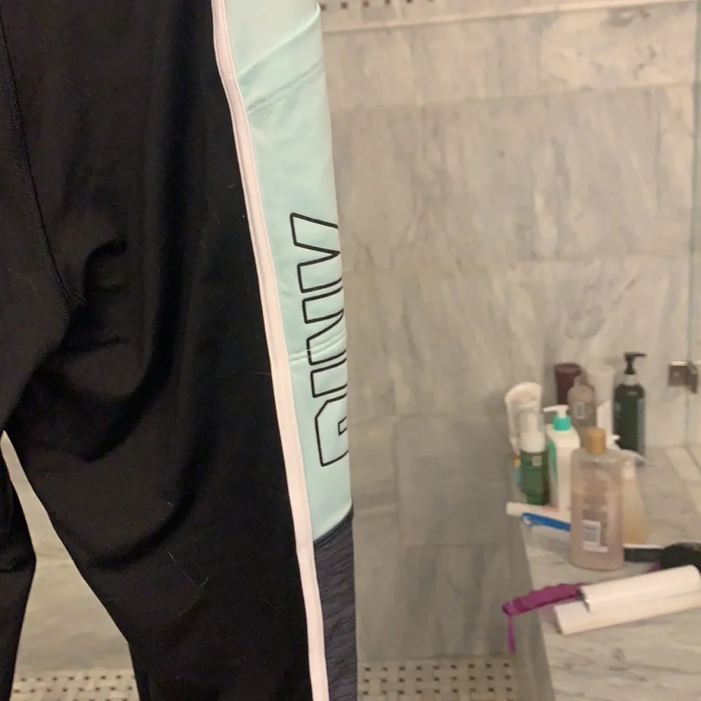 PINK workout pants - Picture 9 of 10